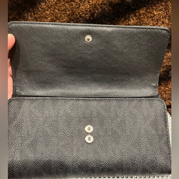 Preloved Michael Kors Long Monogram Wallet - Picture 4 of 10